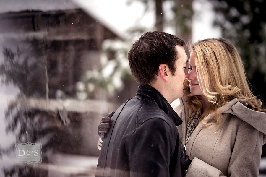 barrie_winter_engagement_photos_007